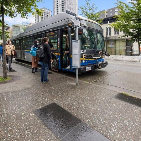 Top Floor Unit On Granville Strip Yaletown Area فانكوفر المظهر الخارجي الصورة