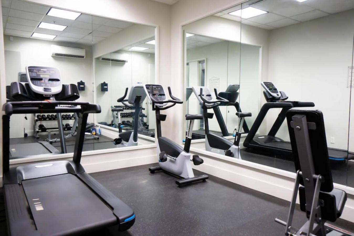 Top Floor Unit On Granville Strip Yaletown Area فانكوفر المظهر الخارجي الصورة